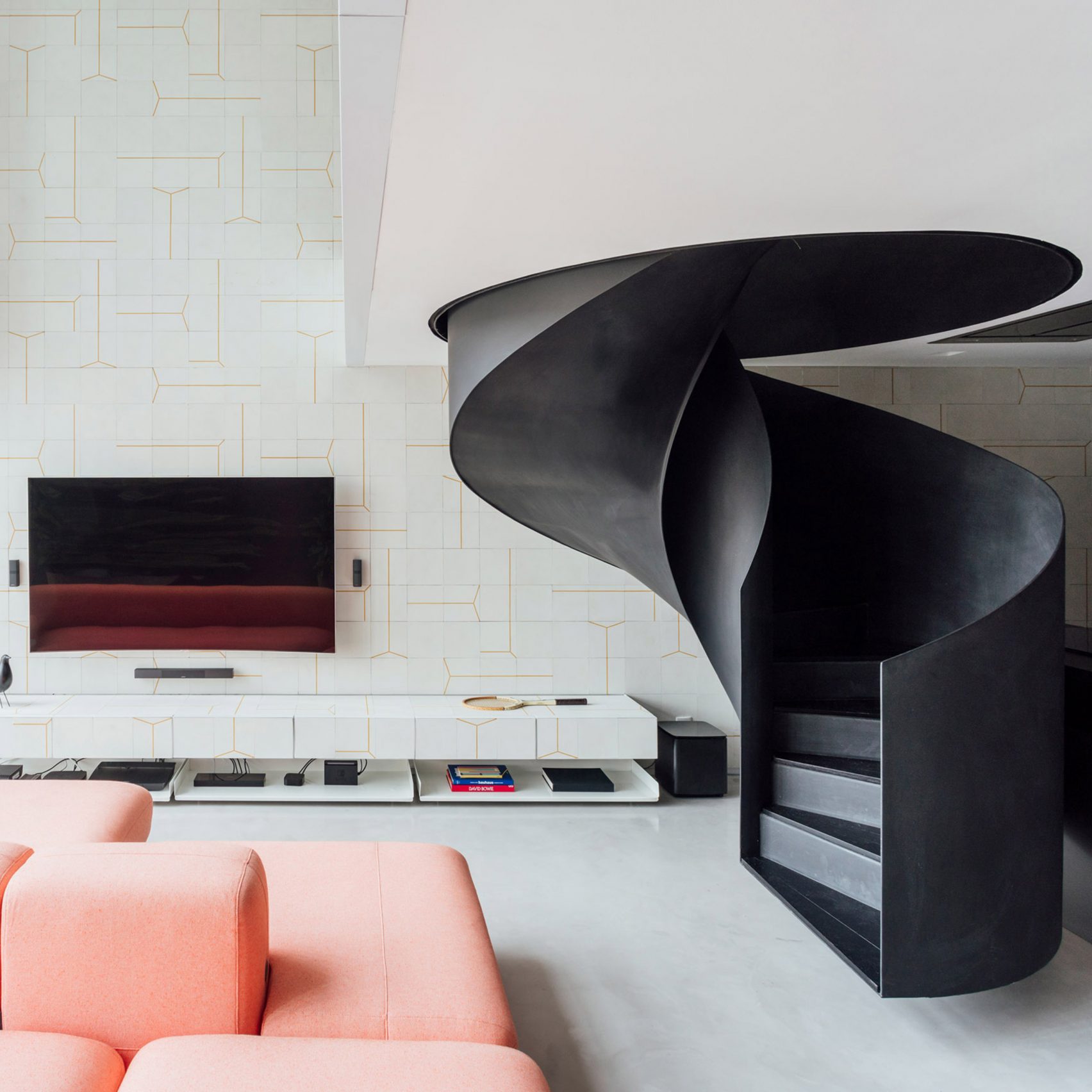 MORE THAN JUST A STAIRCASE - Base Interior